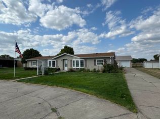 513 W Walker Rd, North Platte, NE 69101