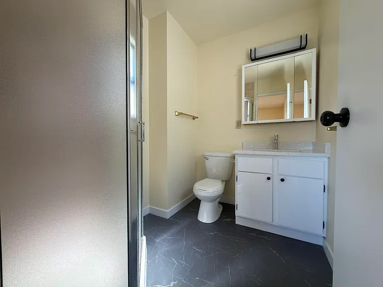 2175 E 54th Ave — Photo 9