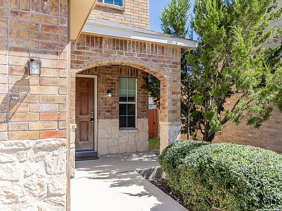 4th image of 24210 Flagstone Cove
