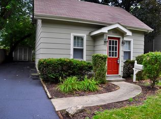 1028 N Main St, Naperville, IL 60563