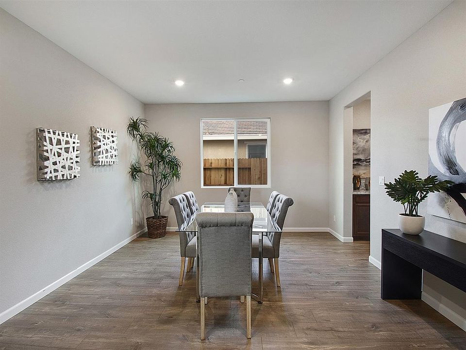 1st image of 7056 Castle Rock Way