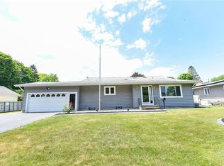 35 El Mar Dr, Rochester, NY 14616