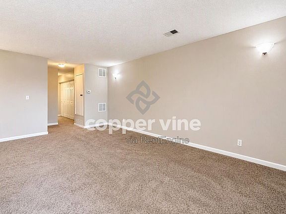 3rd image of 9978 Appletree Pl