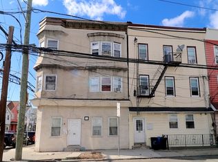 30 Fleming Ave, Newark City, NJ 07105
