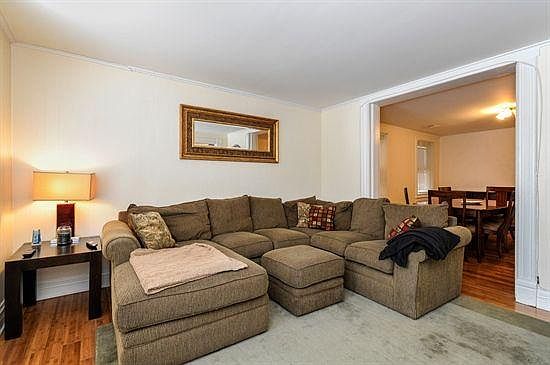 3rd image of 2436 N Marshfield Ave #2