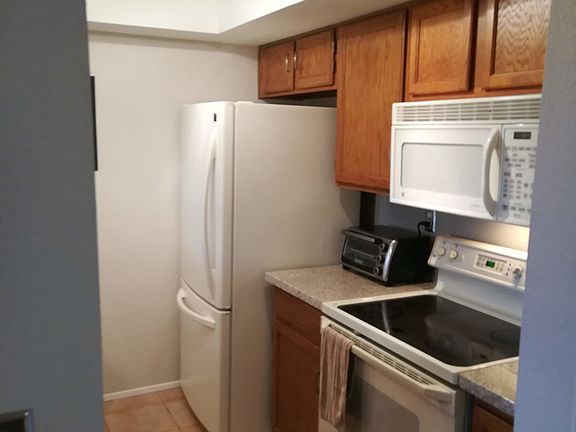 5th image of 540 N May St #3123