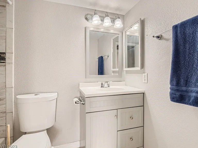 4557 Sirius Ave — Photo 3