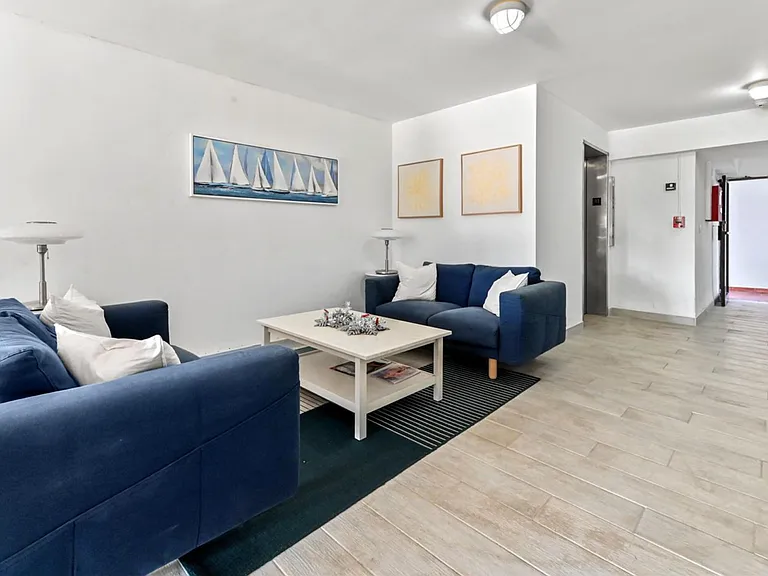 251 Galen Dr #302 — Photo 2