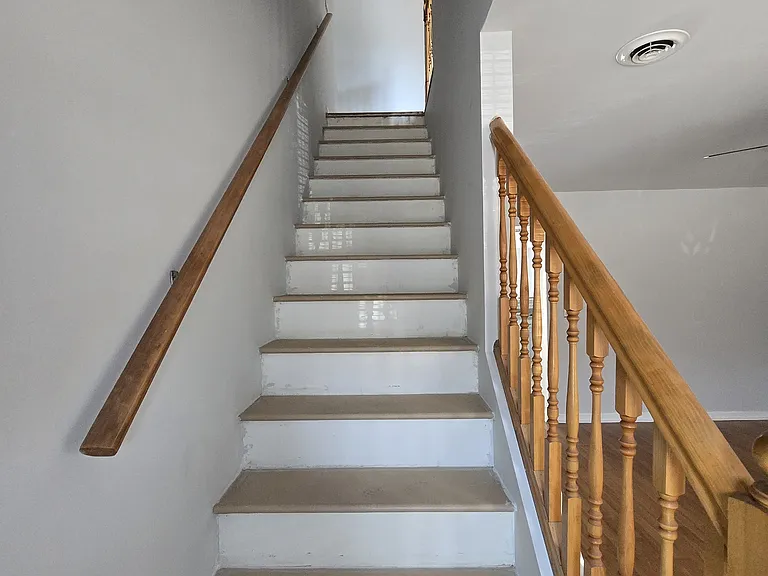 3566 Edgemont St — Photo 13