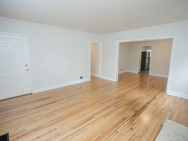 1628 W Main St #B — Photo 4