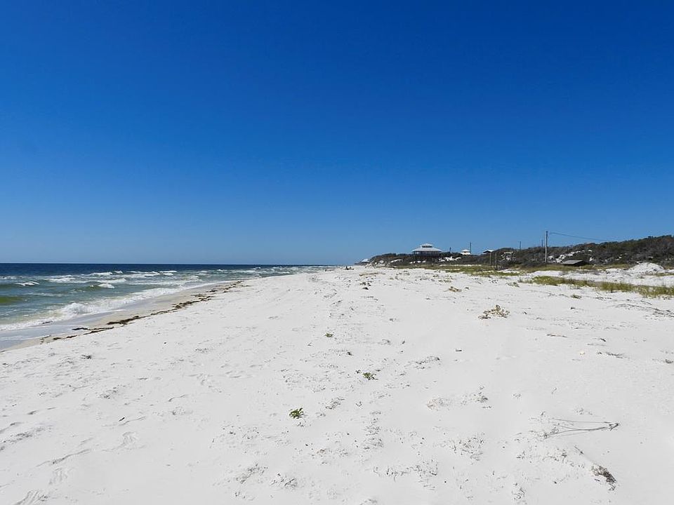 1st image of 670 Gulf Shore Dr
