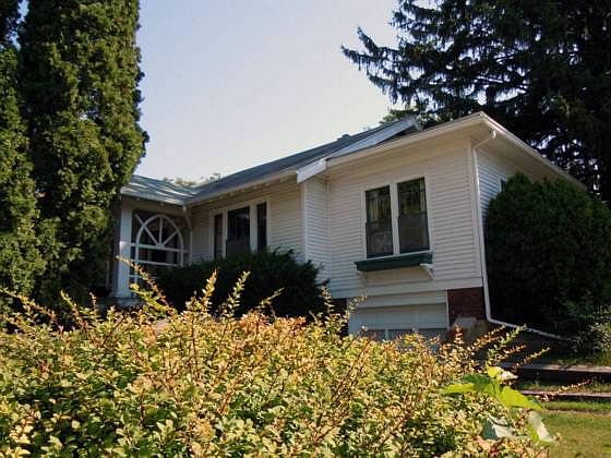 2nd image of 1902 N Anthony Blvd
