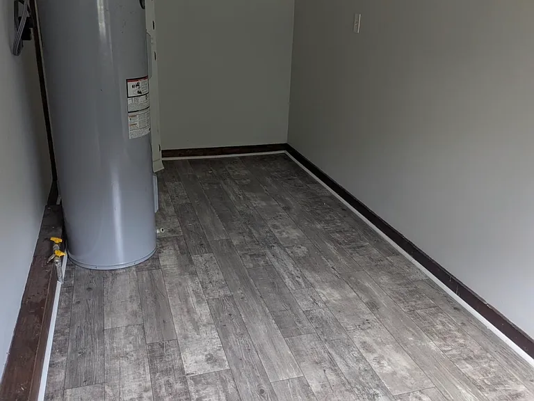 232 Hulin St — Photo 6