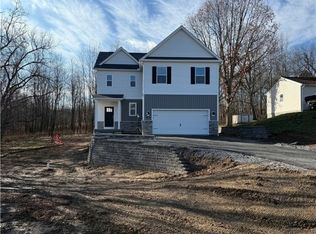 335 Sylvia Dr, Beaver Falls, PA 15010
