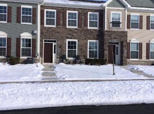 7218 Kimberly Ln N #204, Maple Grove, MN 55311