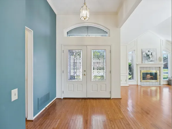 2529 Fox Glenn Cir, Bedford, TX 76021