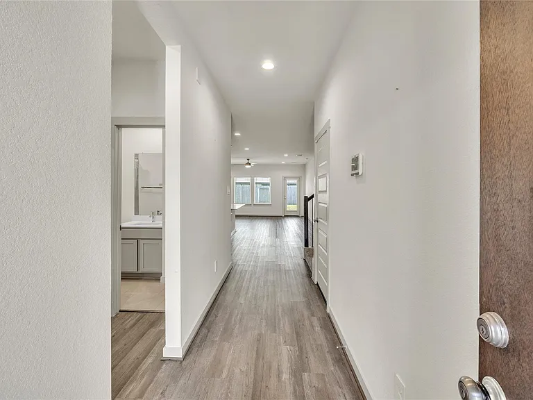 19027 Derrington Manor Ln — Photo 5
