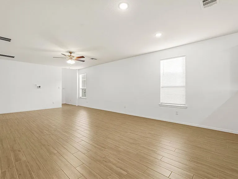 19623 Cat Spruce Ct — Photo 7