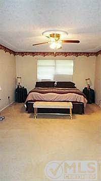 4th image of 2521 Pecan Dr
