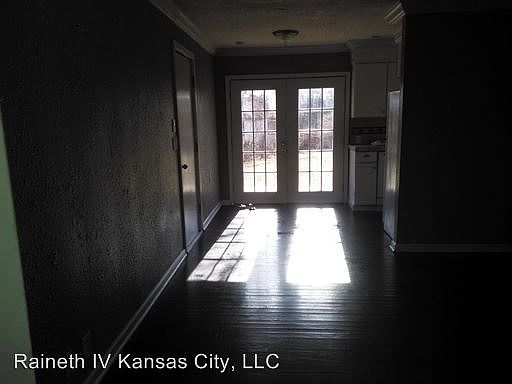 2nd image of 6905 E 68th Ter