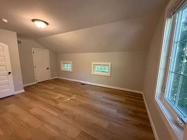 1673 Broadway St — Photo 12