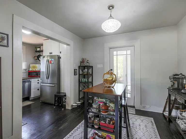 3111 Robinson Ave — Photo 15