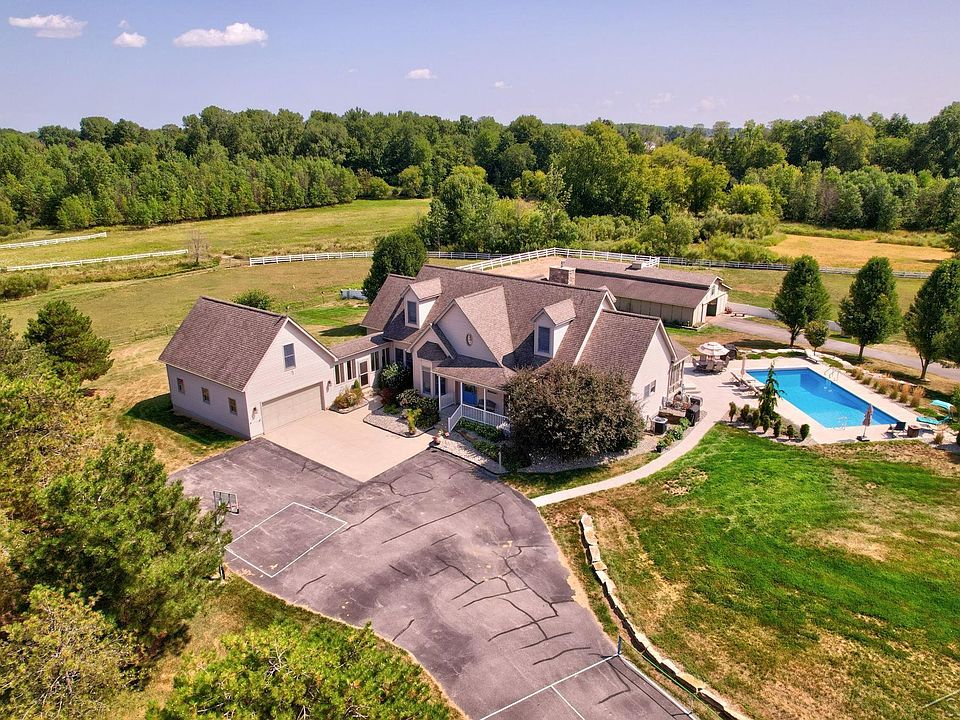 1st image of 2588 Lone Rd