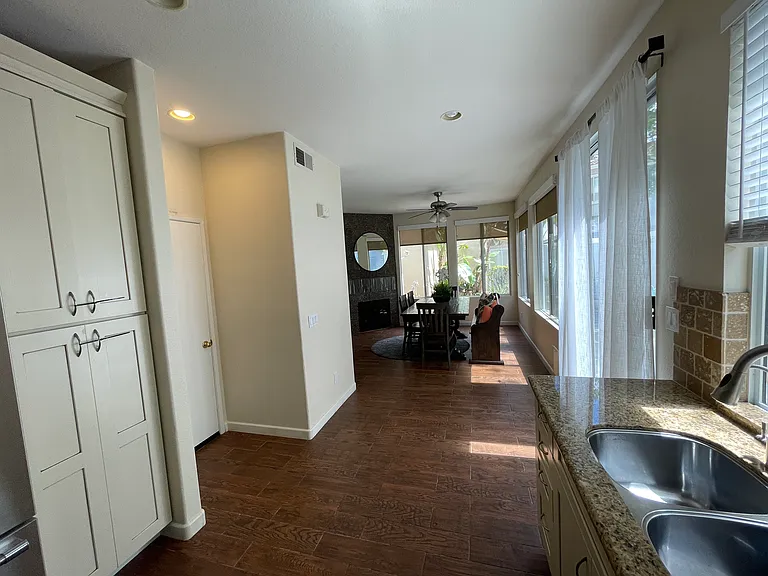 1207 Cambria Way — Photo 8