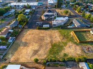 850 W Kenwood St, Roseburg, OR 97471