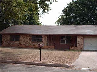 1st image of 404 Shamrock Dr