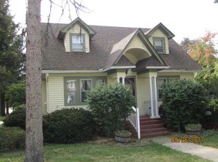 1303 W State St, Janesville, WI 53546