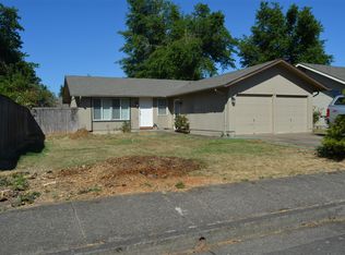 3741 Peppertree Dr, Eugene, OR 97402