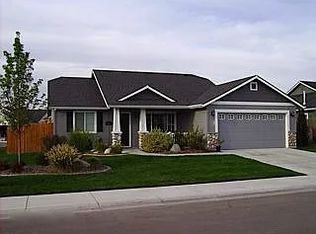 122 E Carver Dr, Meridian, ID 83646