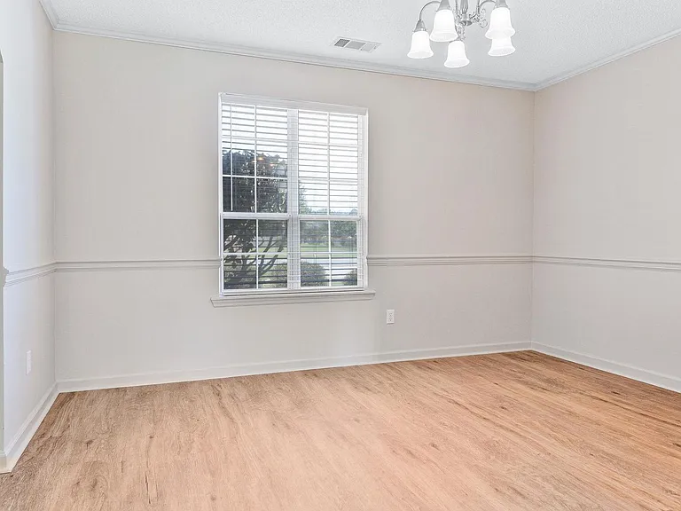106 N Hiley Ct — Photo 15