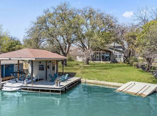 300 E Heron Dr, Highland Haven, TX 78654