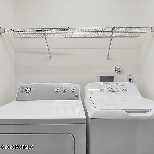 933 Downey Branch Ln — Photo 18
