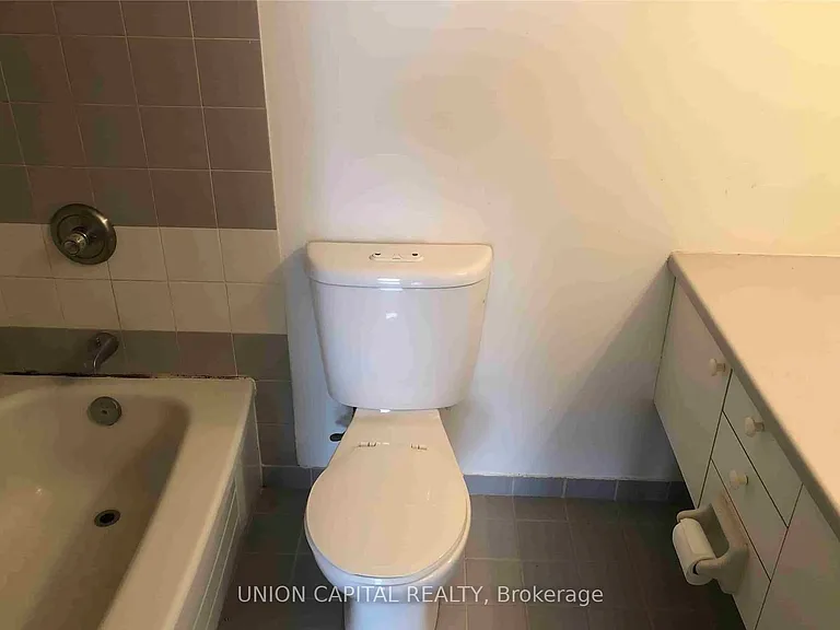 100 Upper Madison Ave #2805 — Photo 11