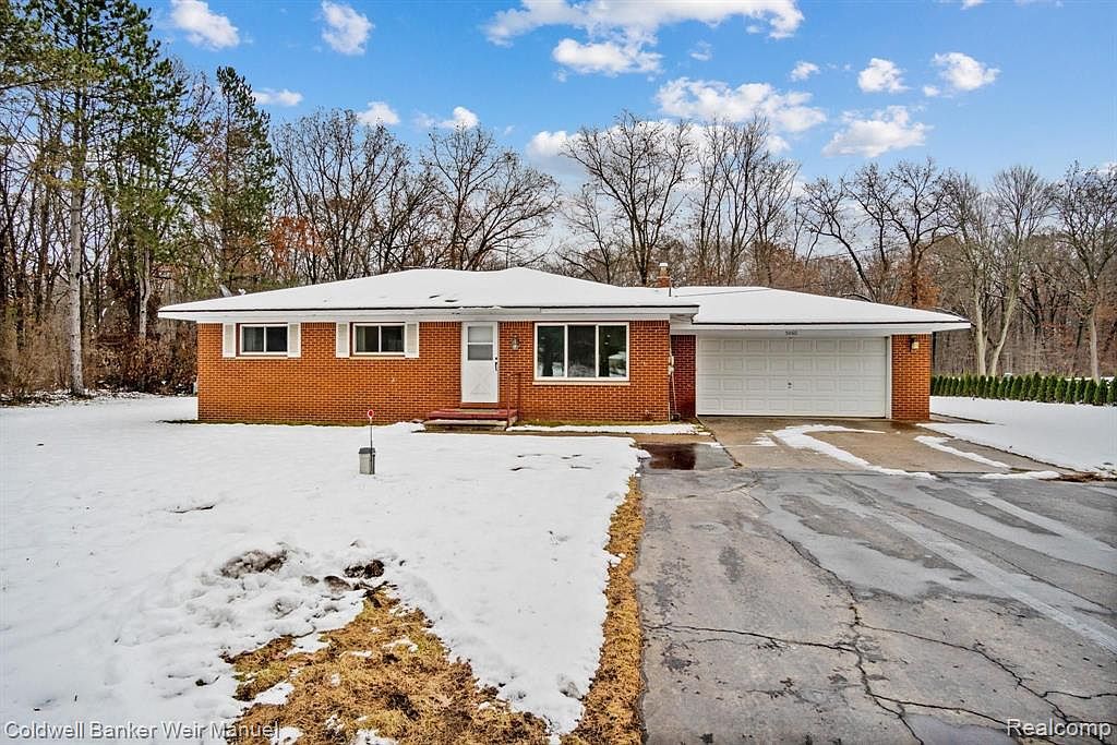 5060 N Duck Lake Rd, Highland, MI 48356 Zillow