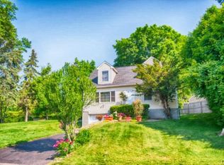 2 Fullin Rd, Norwalk, CT 06851