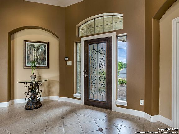 2nd image of 29915 Fairway Vista Dr