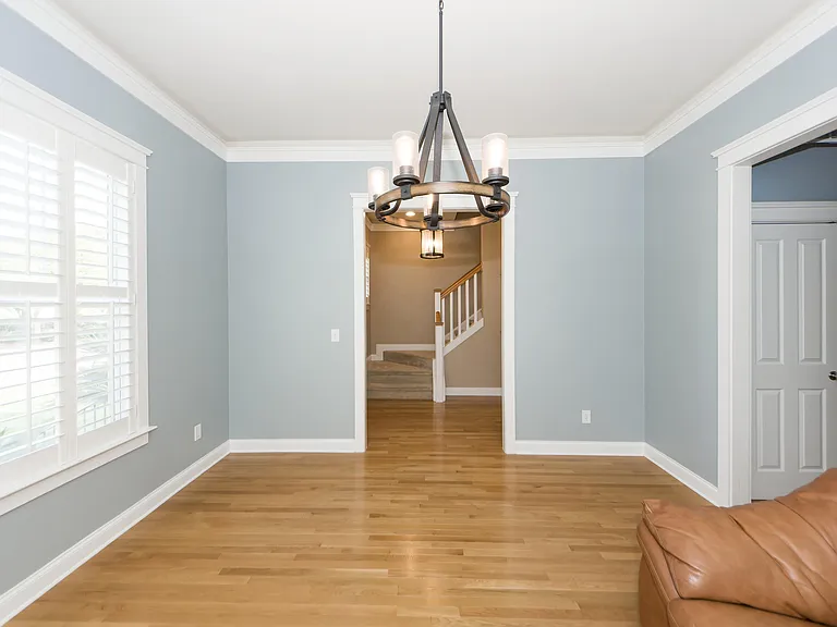 302 White Gables Dr — Photo 6