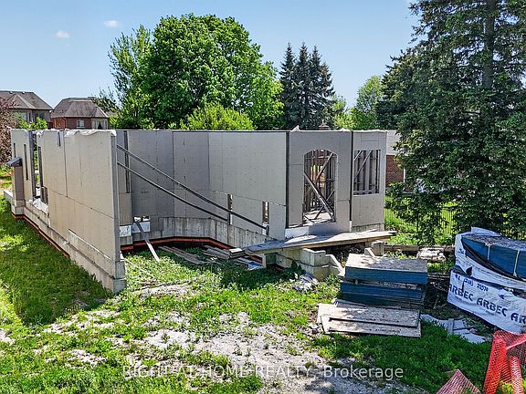 3rd image of 21 Long Hill Dr