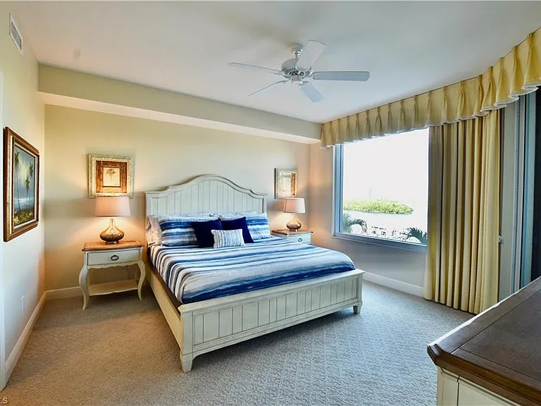 430 Cove Tower Dr #302 — Photo 11
