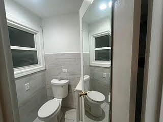5th image of 2625 W Pratt Blvd APT 2N