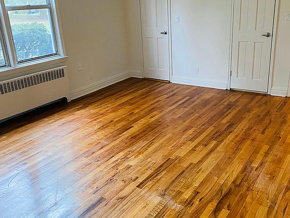 3rd image of 305 Broadway #17C