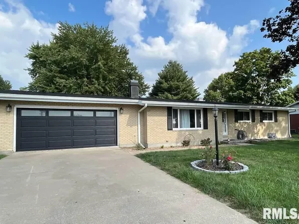 227 N Warsaw St, Ursa, IL 62376