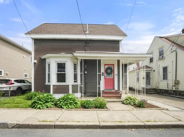 24 Everett St, Woburn, MA 01801