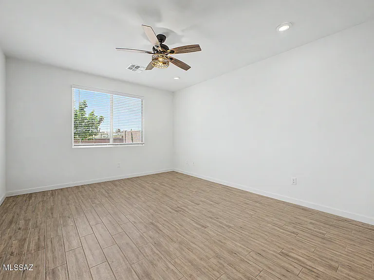 2177 W Desert Topaz Way — Photo 19