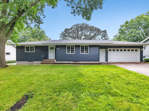 1405 Elm Ave N, Glencoe, MN 55336