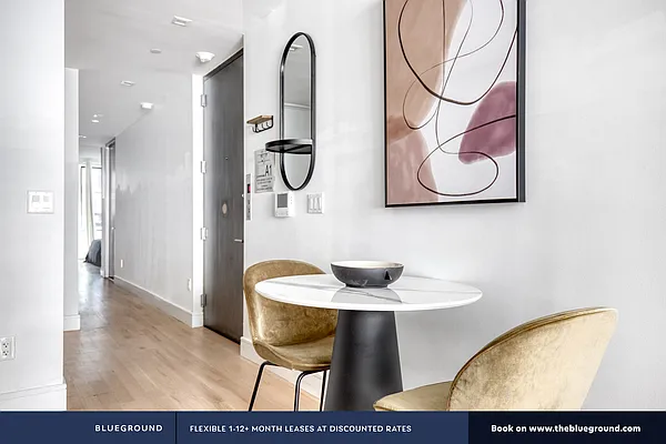 Rented by The Blueground | media 6